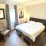 In Nederweert Near Canal Trails Ferienhaus Ospel