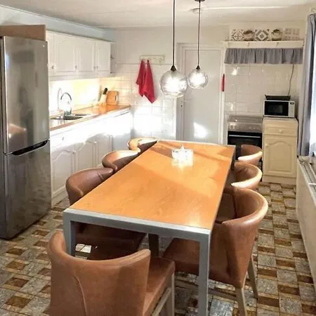 In North Limburg With Enclosed Garden Holiday home *