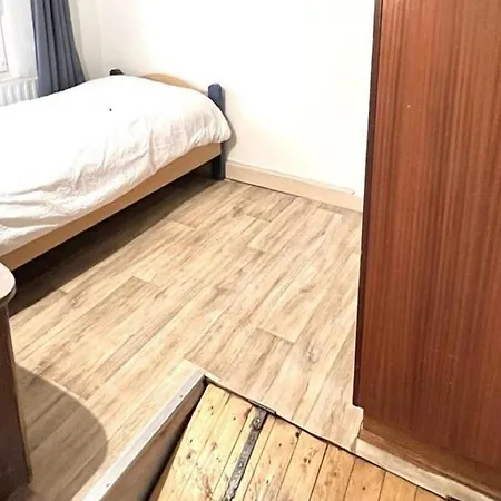 In Nederweert Near Canal Trails Сasa de vacaciones Ospel