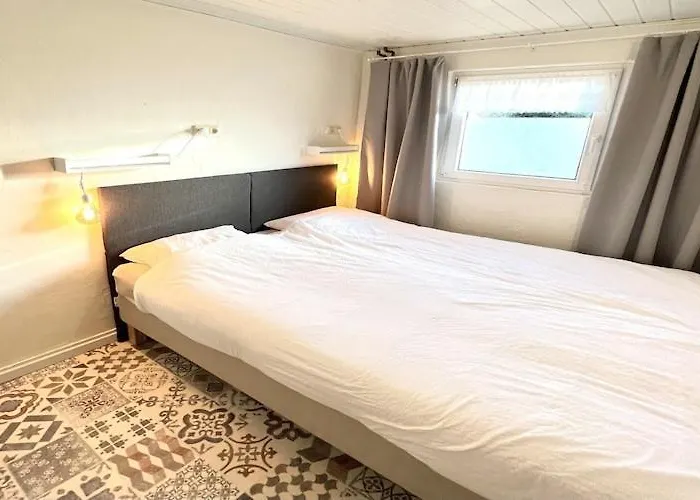 Dom wakacyjny In Nederweert Near Canal Trails