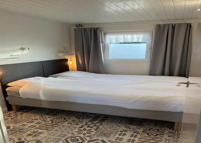 Dom wakacyjny In Nederweert Near Canal Trails *