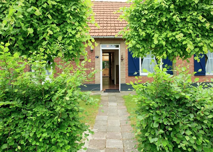 In Nederweert Near Canal Trails Dom wakacyjny