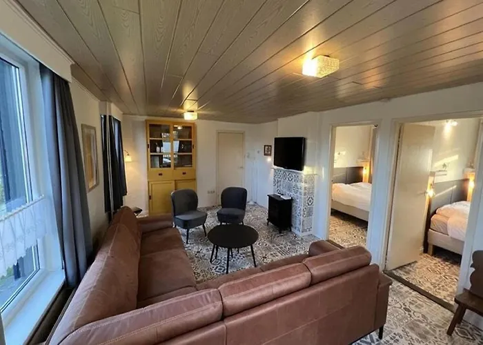 In Nederweert Near Canal Trails Dom wakacyjny