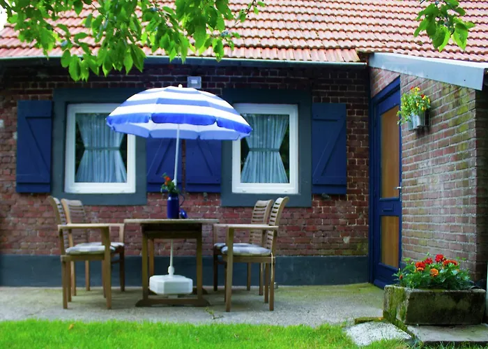 In Nederweert Near Canal Trails Dom wakacyjny