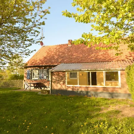 In North Limburg With Enclosed Garden Feriehus *