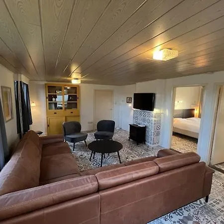 In Nederweert Near Canal Trails Semesterbostad