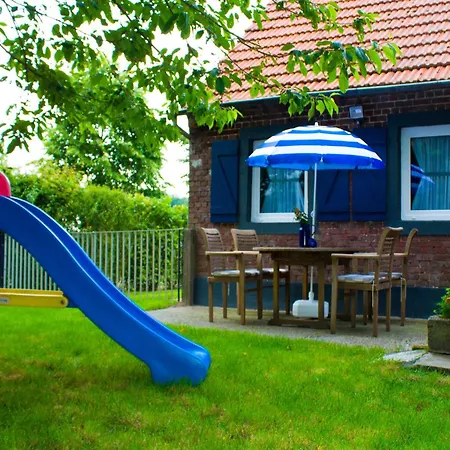 In Nederweert Near Canal Trails Semesterbostad *