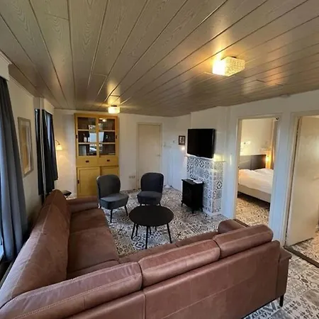 In Nederweert Near Canal Trails Semesterbostad