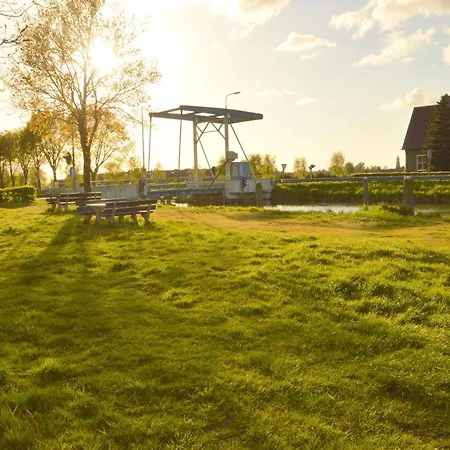 Semesterbostad In Nederweert Near Canal Trails Ospel